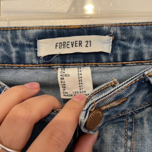 Forever 21 Light Wash Distressed Skinny Jeans - Picture 3 of 4